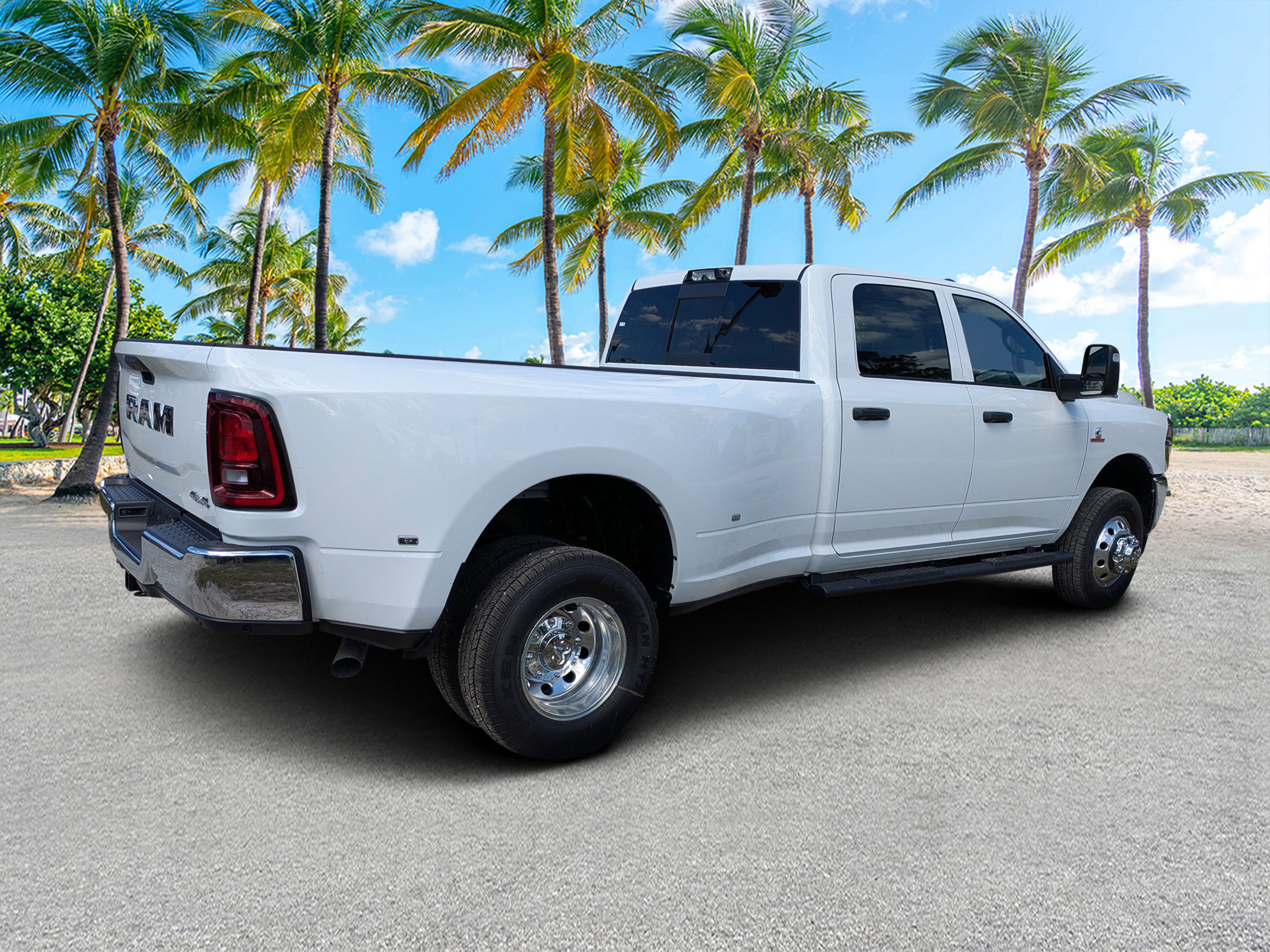 2026 Ram 3500 Tradesman photo 3