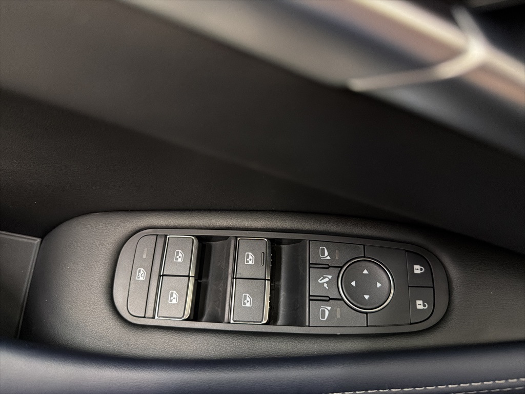 2026 Infiniti QX60 AWD photo 13