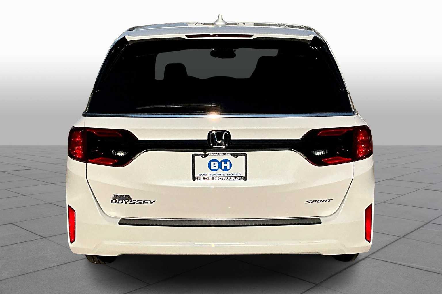2025 Honda Odyssey photo 4
