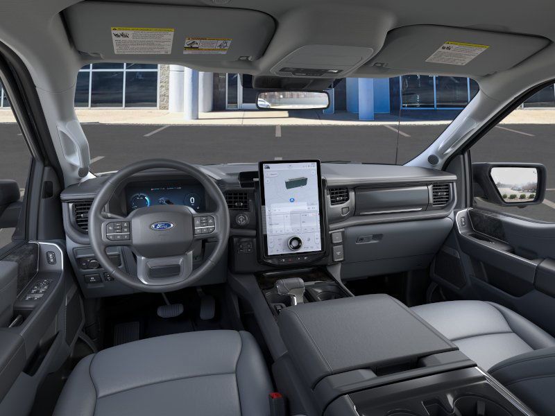 2025 Ford F-150 Lightning photo 9