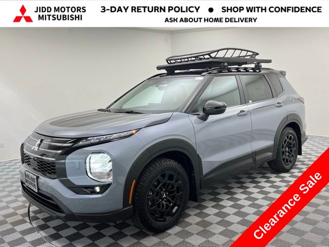 2025 Mitsubishi Outlander Trail Edition's photo