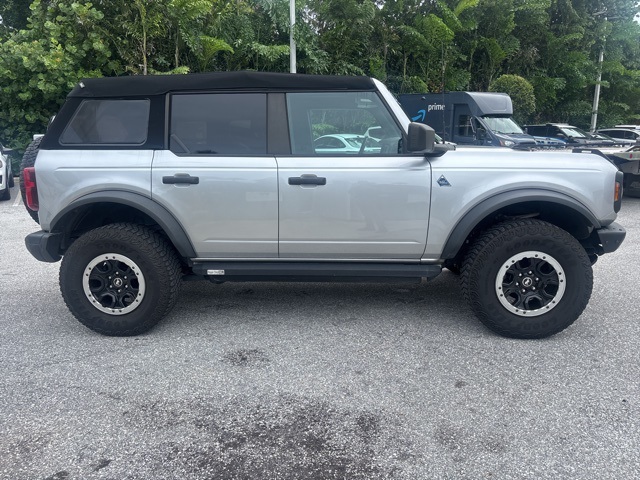 2022 Ford Bronco Black Diamond photo 7