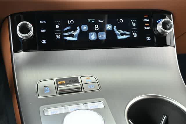 2026 Genesis GV70 2.5T Advanced photo 22