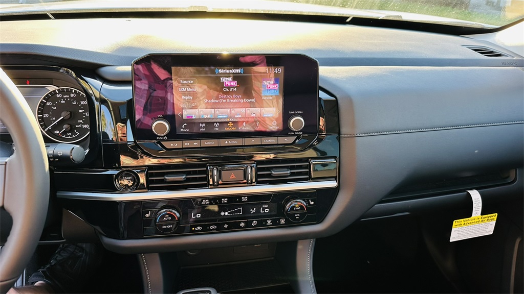 2025 Nissan Pathfinder SV photo 20