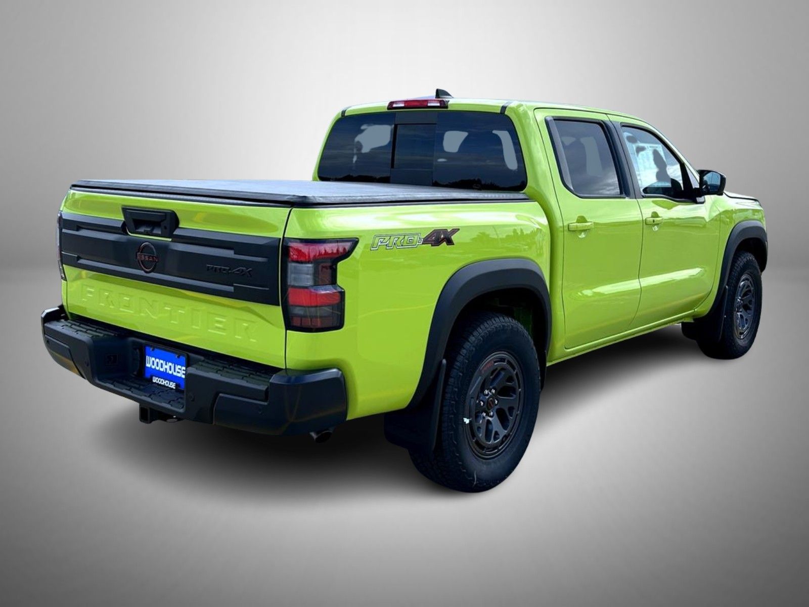2026 Nissan Frontier photo 5