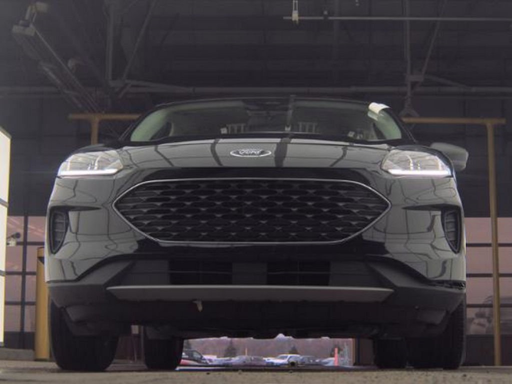 2022 Ford Escape SE photo 2