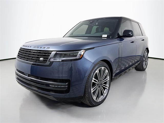 2025 Land Rover Range Rover SE's photo