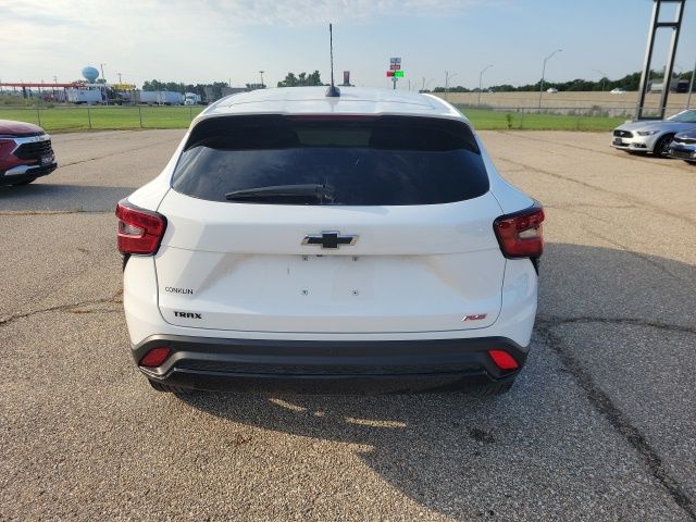2024 Chevrolet Trax photo 16