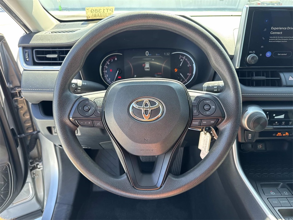 2023 Toyota RAV4 LE photo 20