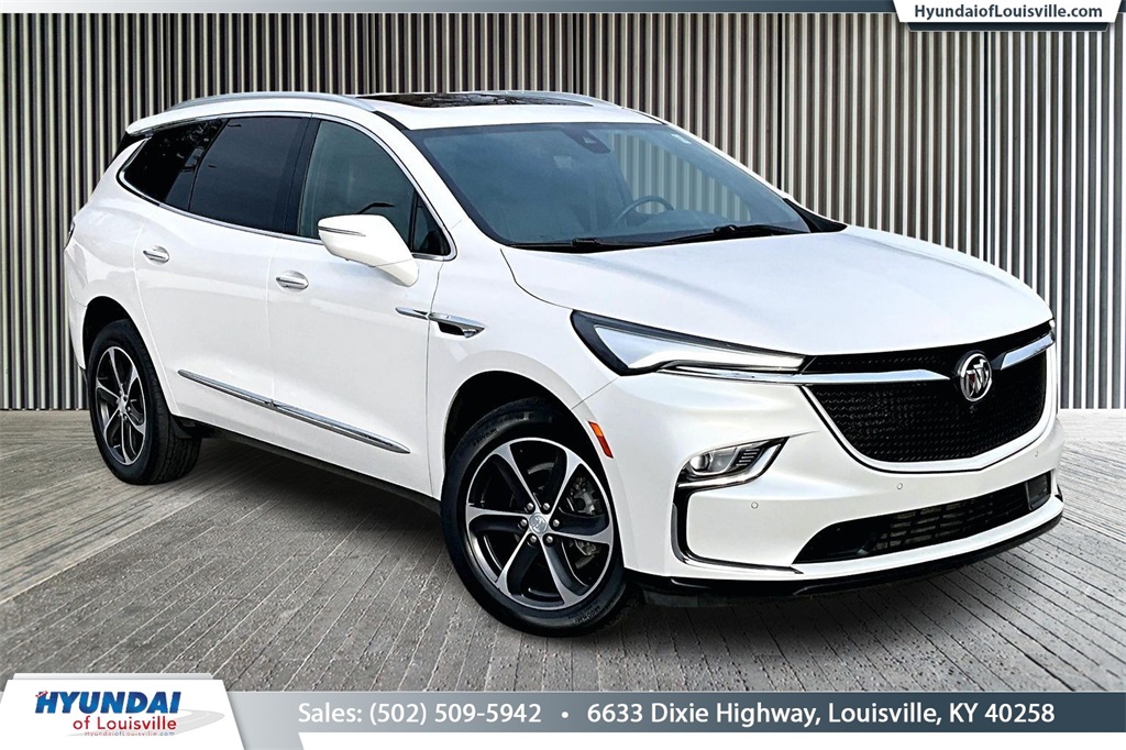 2022 Buick Enclave Essence's photo