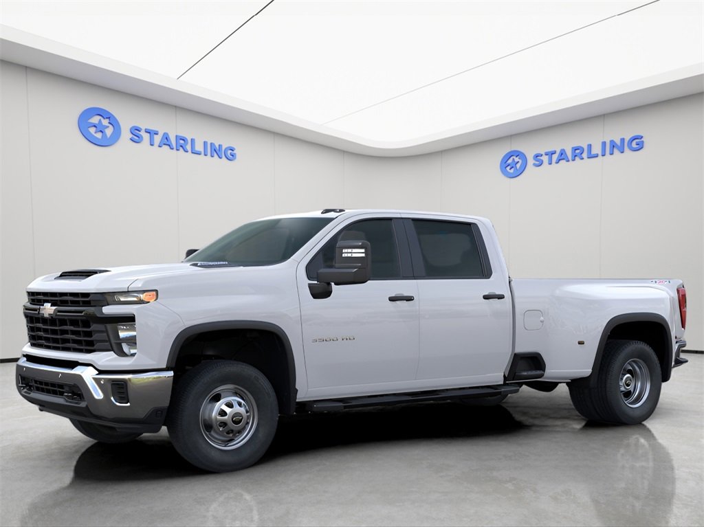 2026 Chevrolet Silverado 3500HD photo 2