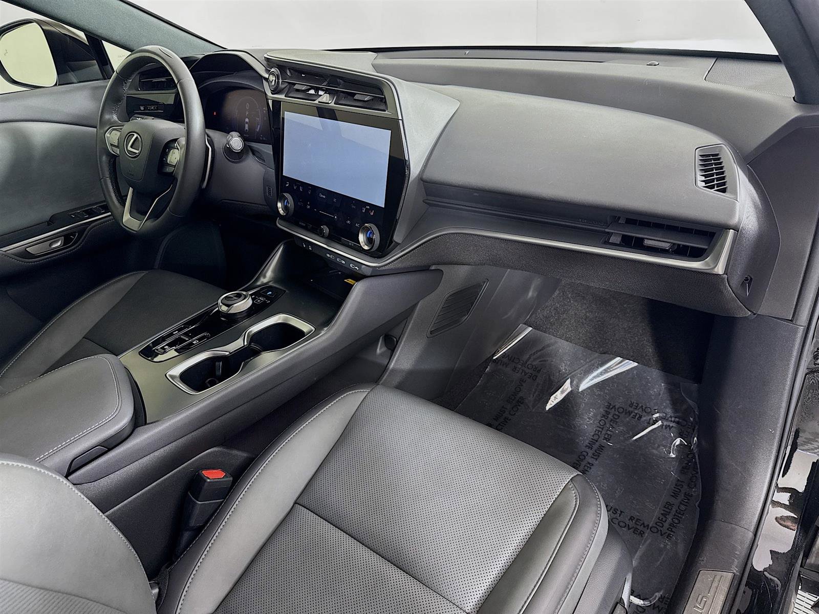 2024 Lexus RZ 450e Premium photo 27