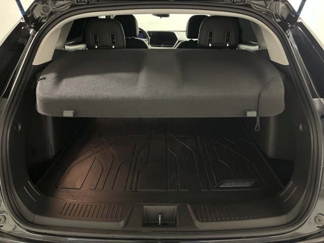 2025 Chevrolet Trax LT photo 7