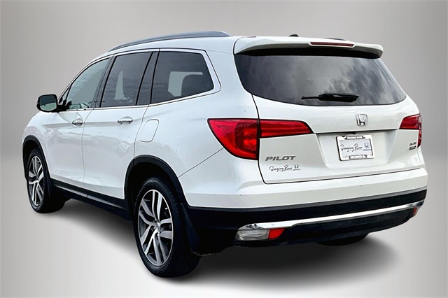 2018 Honda Pilot Elite photo 4