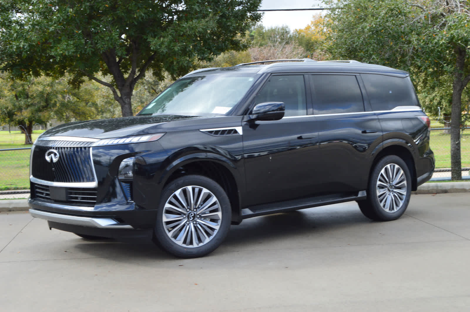 2025 INFINITI QX80 SENSORY 4WD