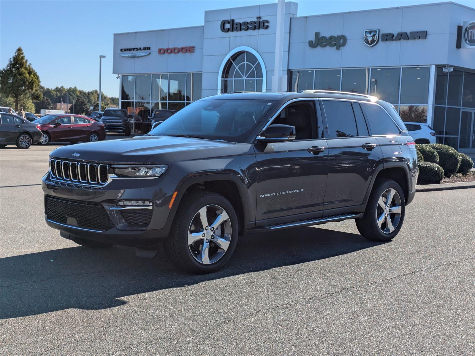 2025 Jeep Grand Cherokee Limited's photo