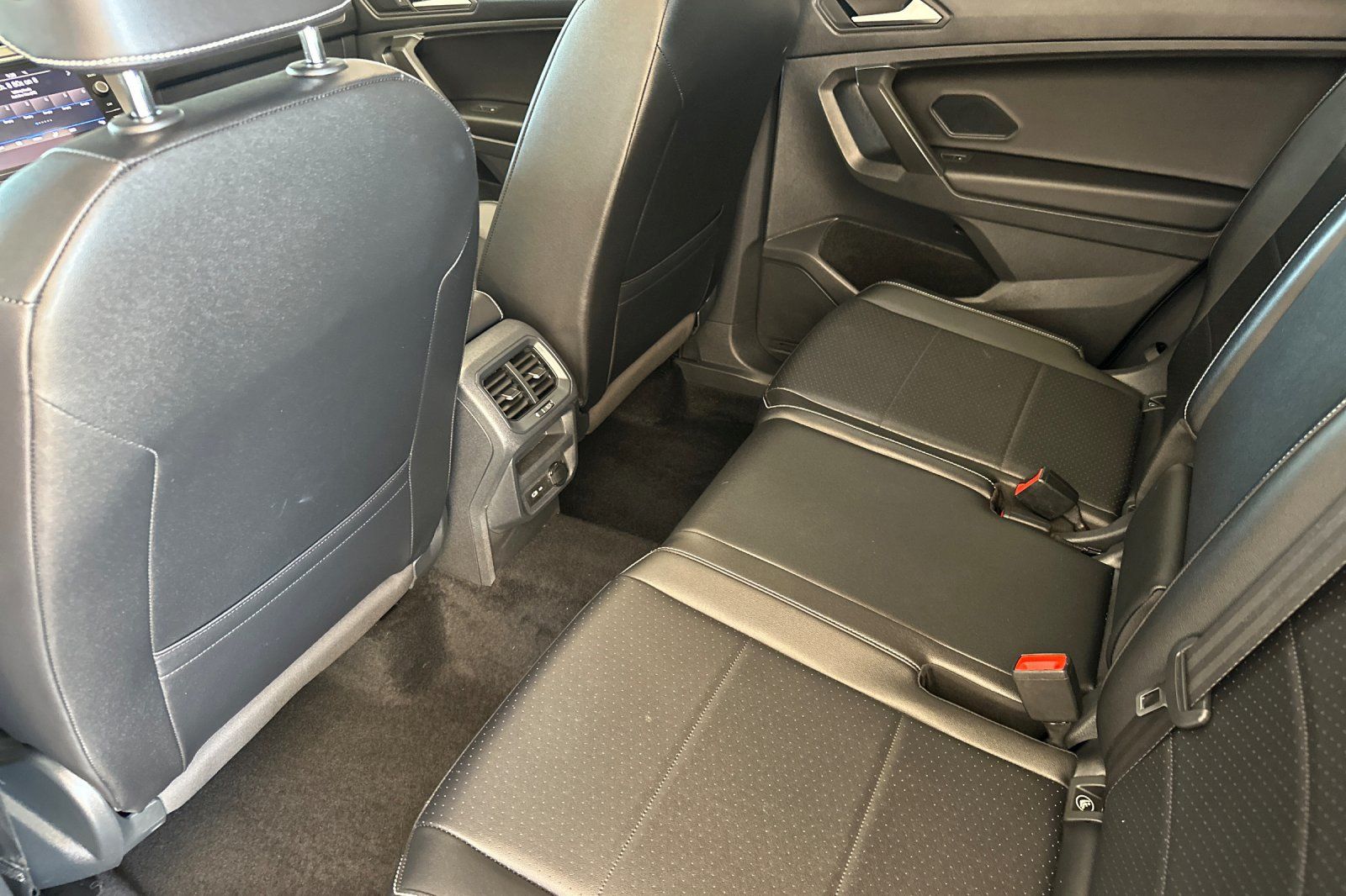 2021 Volkswagen Tiguan SE R-Line Black photo 11