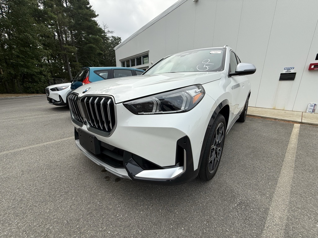 2024 Bmw X1 XDrive28i photo 2