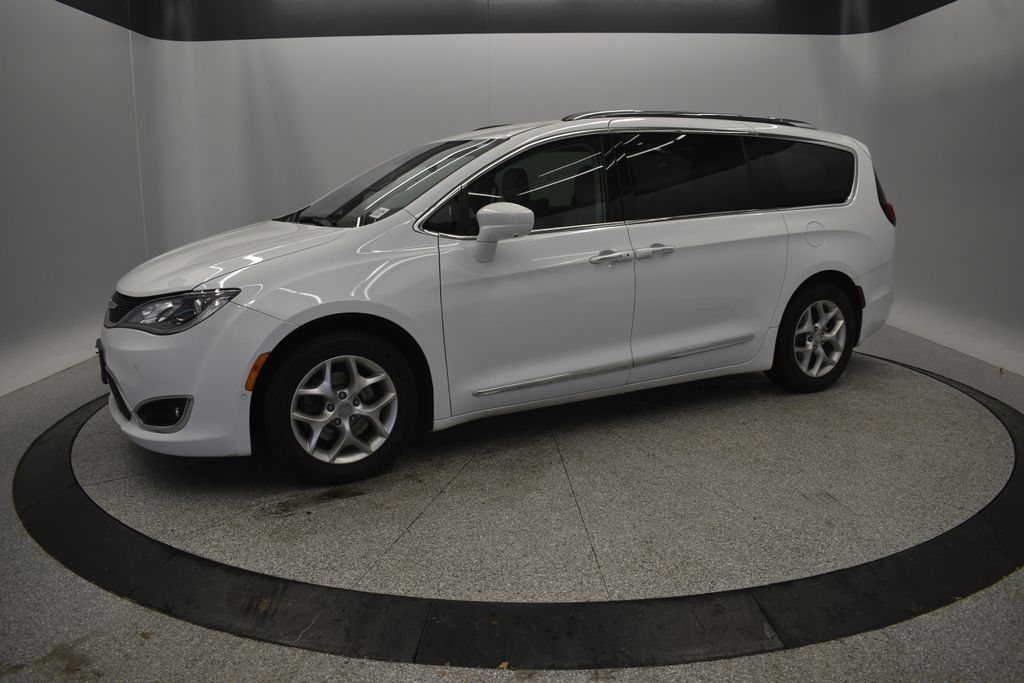 Used 2018 Chrysler Pacifica Touring L Plus with VIN 2C4RC1EG9JR333265 for sale in Coon Rapids, Minnesota