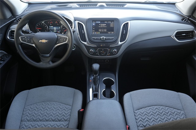 2024 Chevrolet Equinox LS photo 2