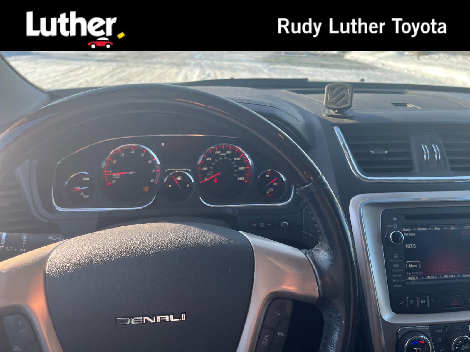 2016 GMC Acadia Denali's photo