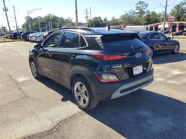 2023 Hyundai Kona SEL photo 3