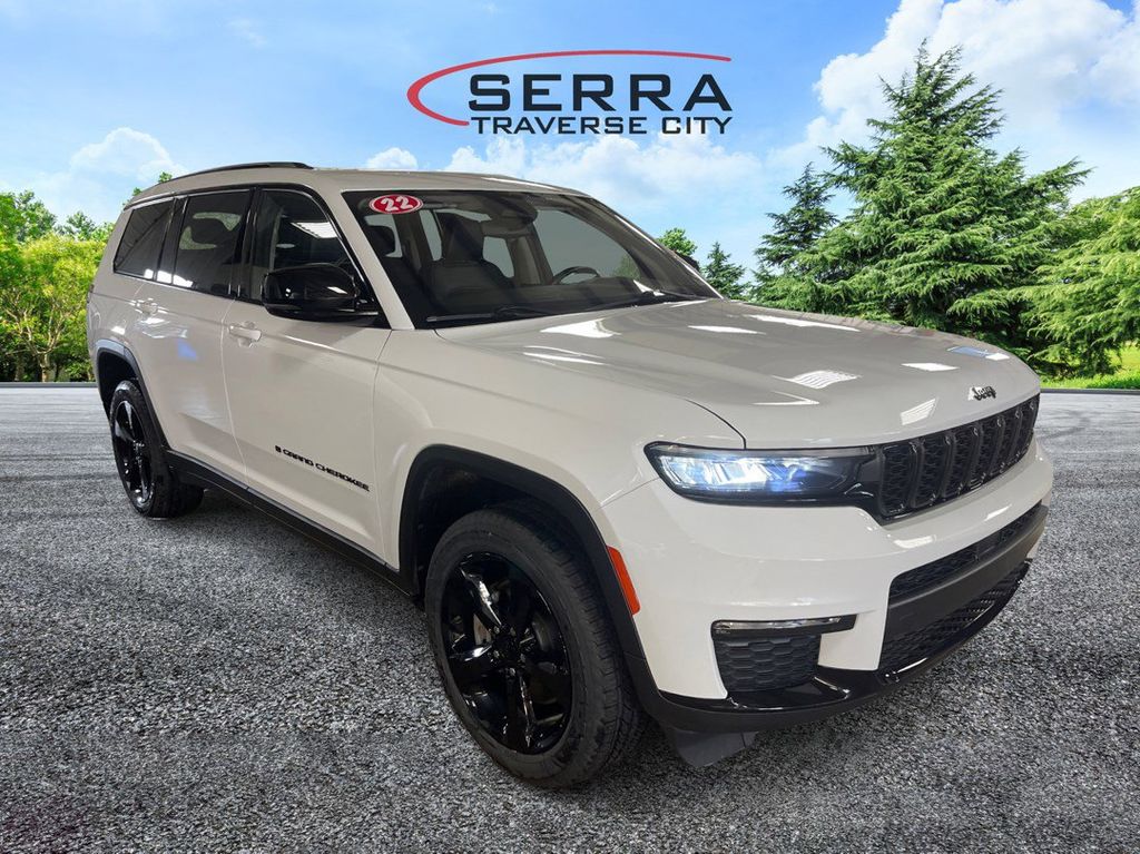 2022 Jeep Grand Cherokee Limited photo 3