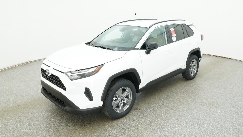 2025 Toyota RAV4 LE's photo
