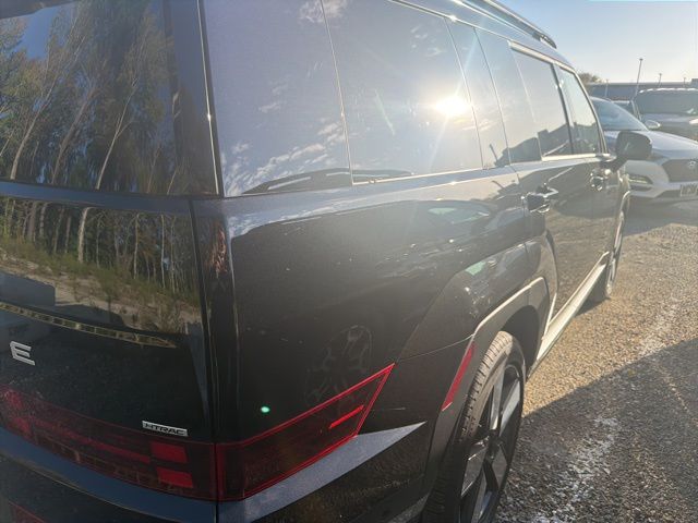 2024 Hyundai Santa Fe Limited photo 8