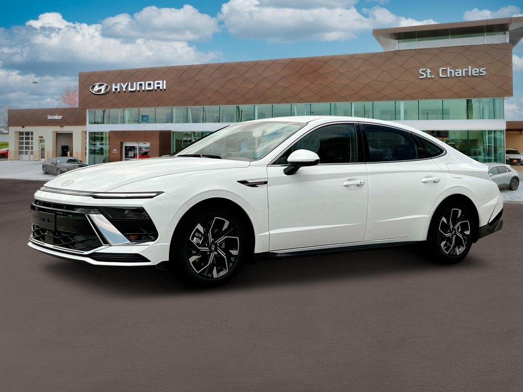 2025 Hyundai Sonata SEL photo 2