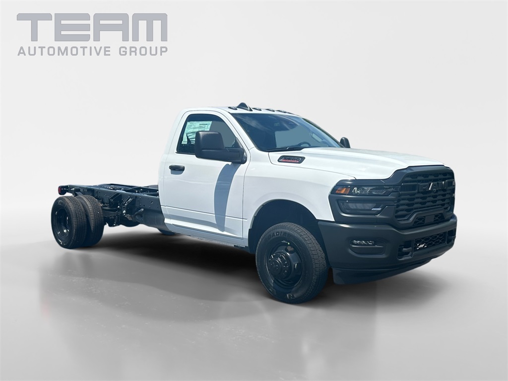2025 RAM Ram 3500 Chassis Cab Tradesman's photo