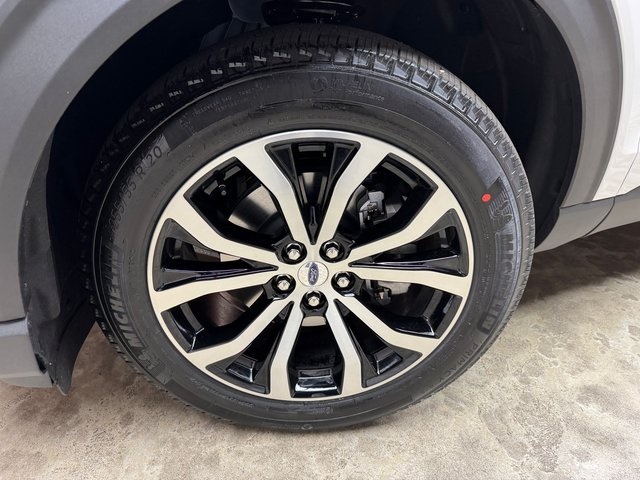 2025 Ford Explorer ST-Line photo 30