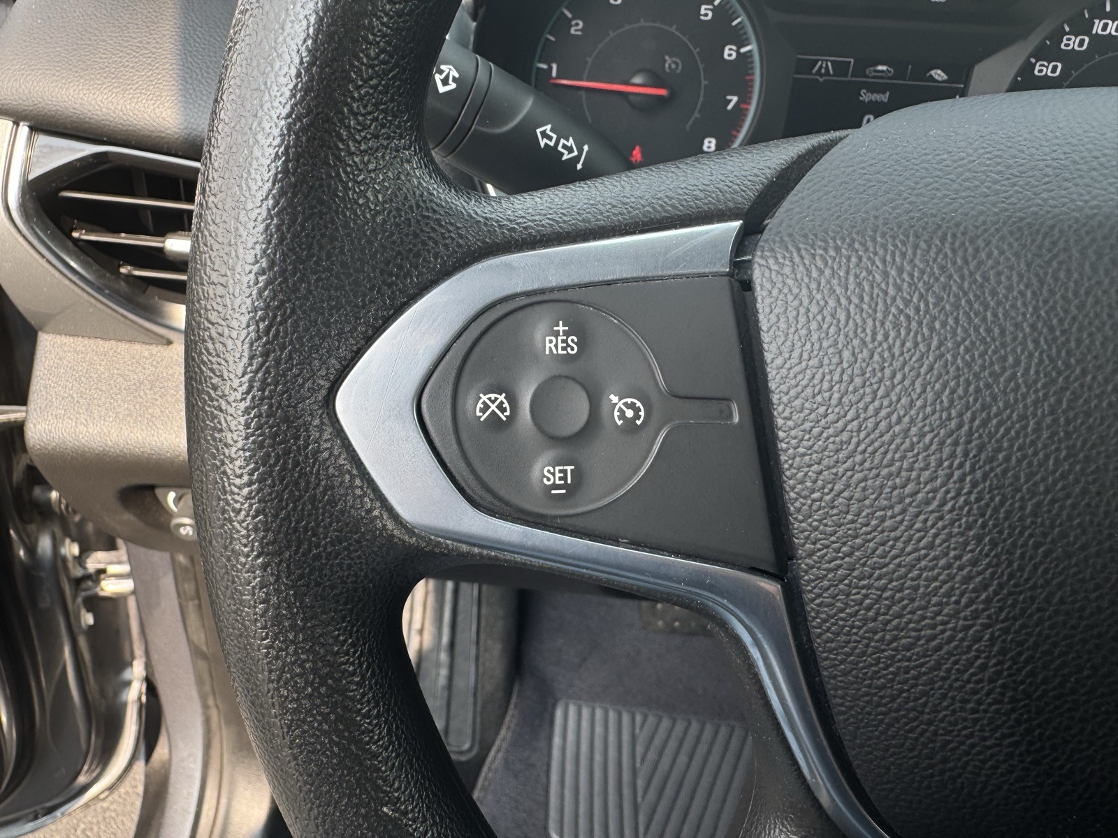 2021 Chevrolet Traverse LS photo 12