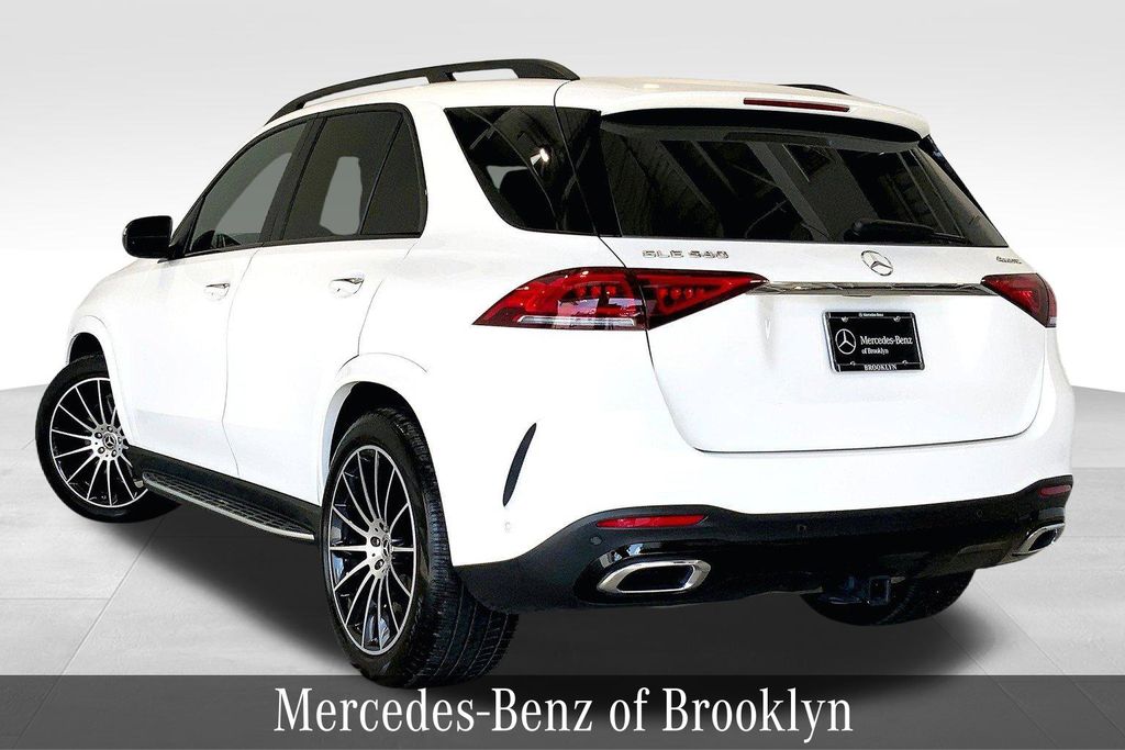 2023 Mercedes Benz GLE 450 4MATIC photo 2