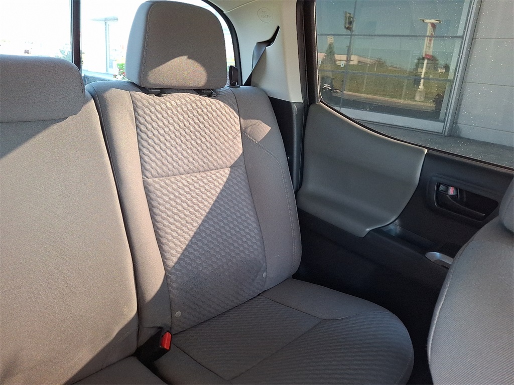 2023 Toyota Tacoma SR5 photo 19