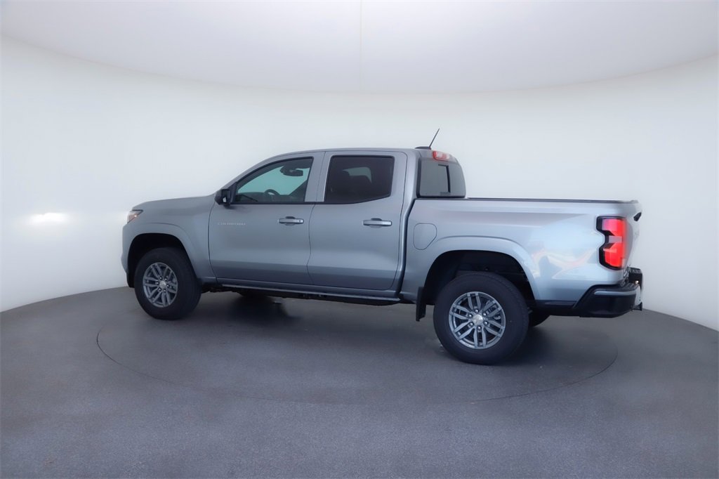 2026 Chevrolet Colorado LT photo 3