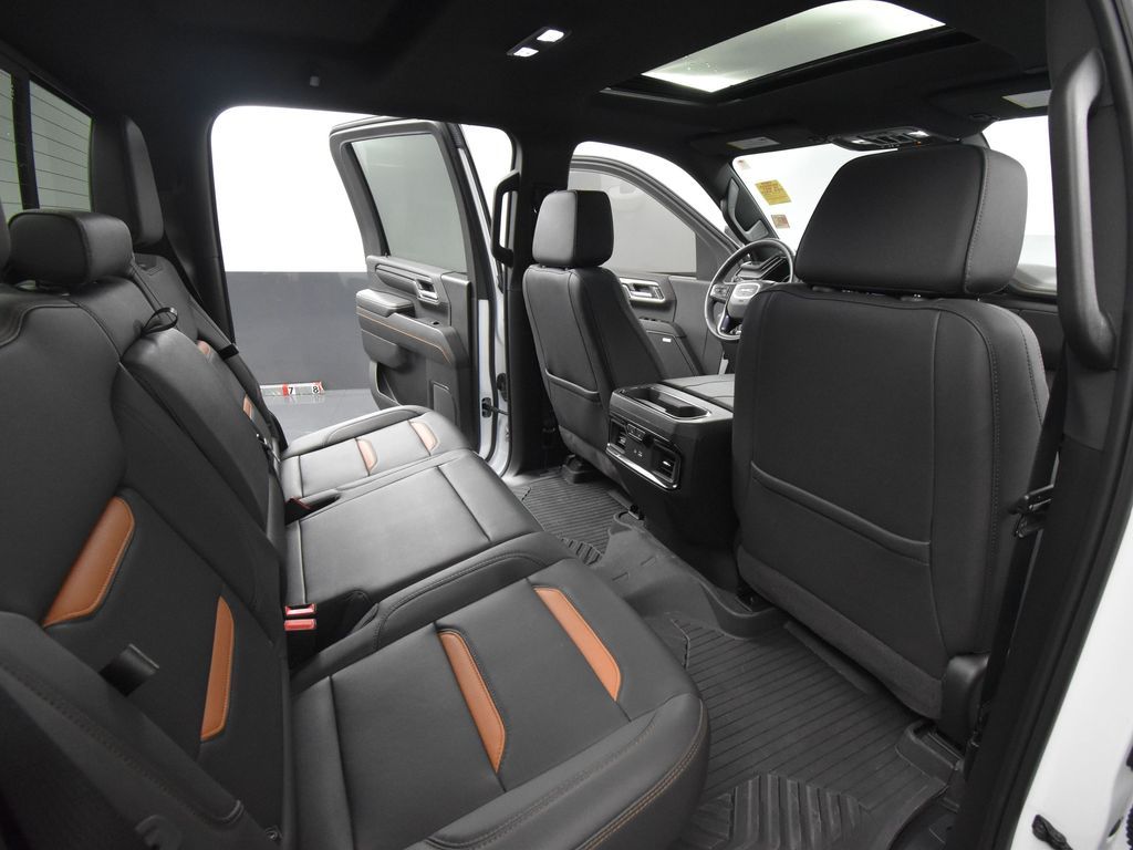 2024 Gmc Sierra HD AT4 photo 36
