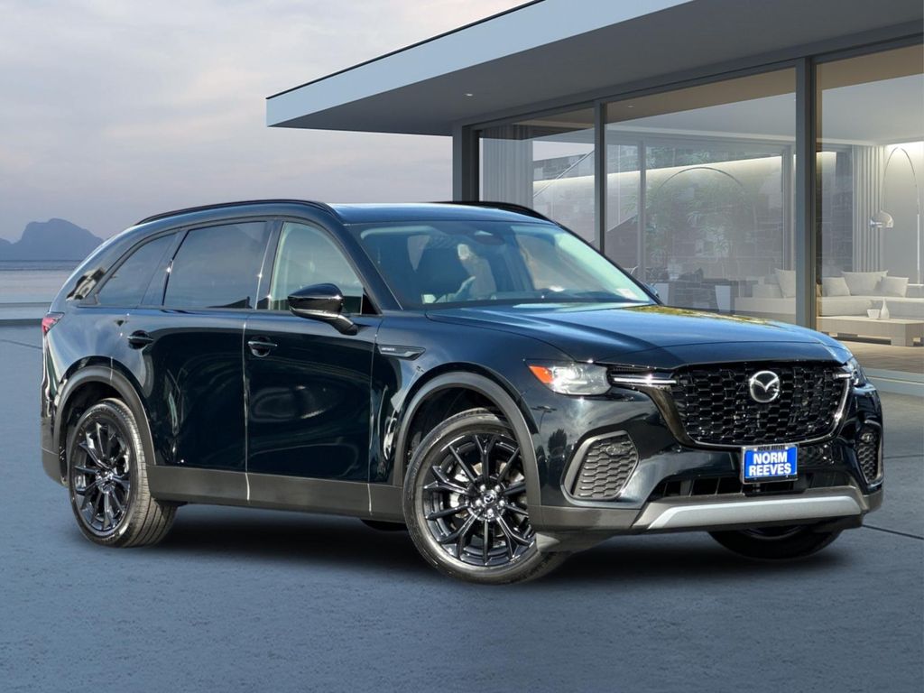2025 Mazda CX-70 Premium Package's photo