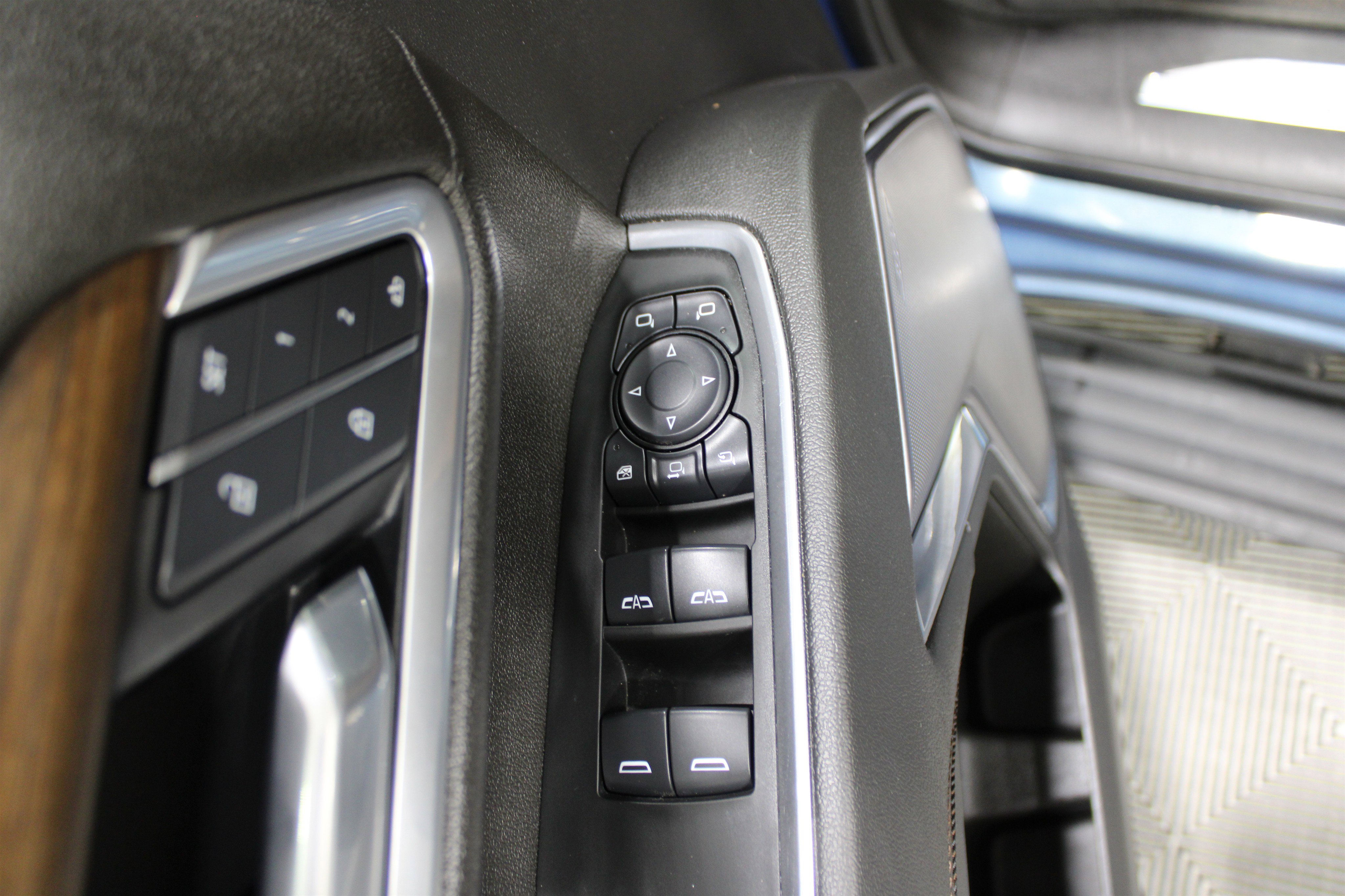 2025 Chevrolet Silverado 2500HD High Country photo 4