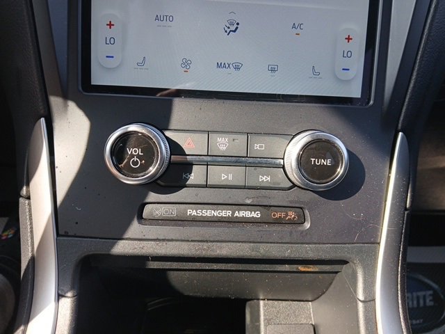 2024 Ford Edge SEL photo 17