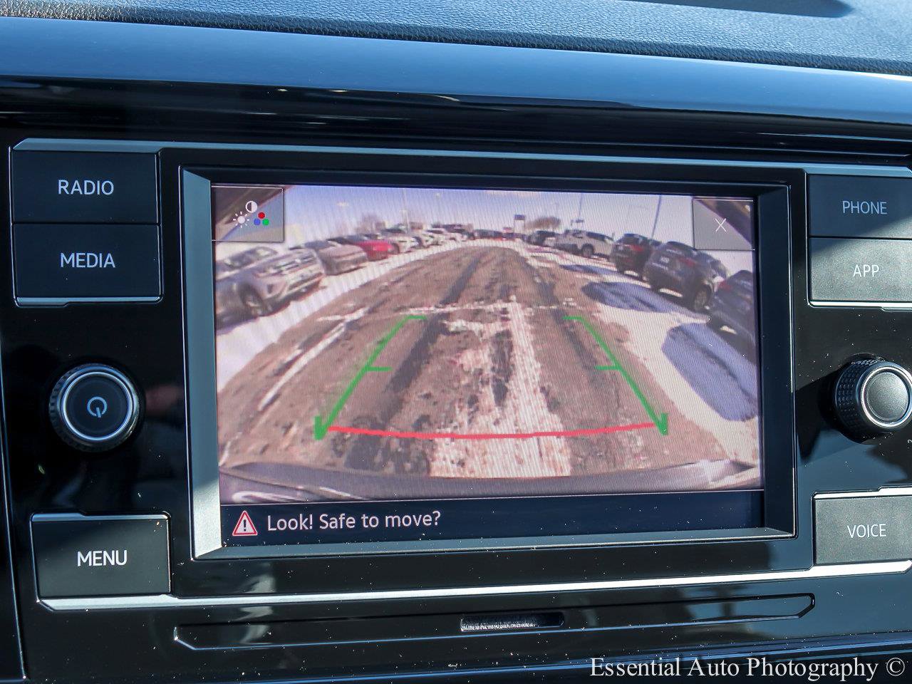 2024 VOLKSWAGEN TAOS - Image 13