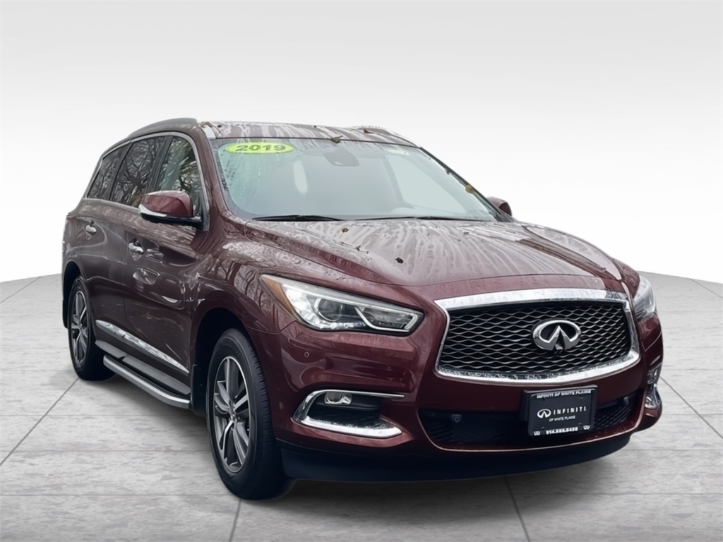 2019 Infiniti QX60 Luxe photo 3