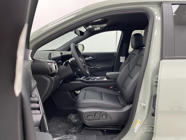 2026 Chevrolet Equinox LT photo 7