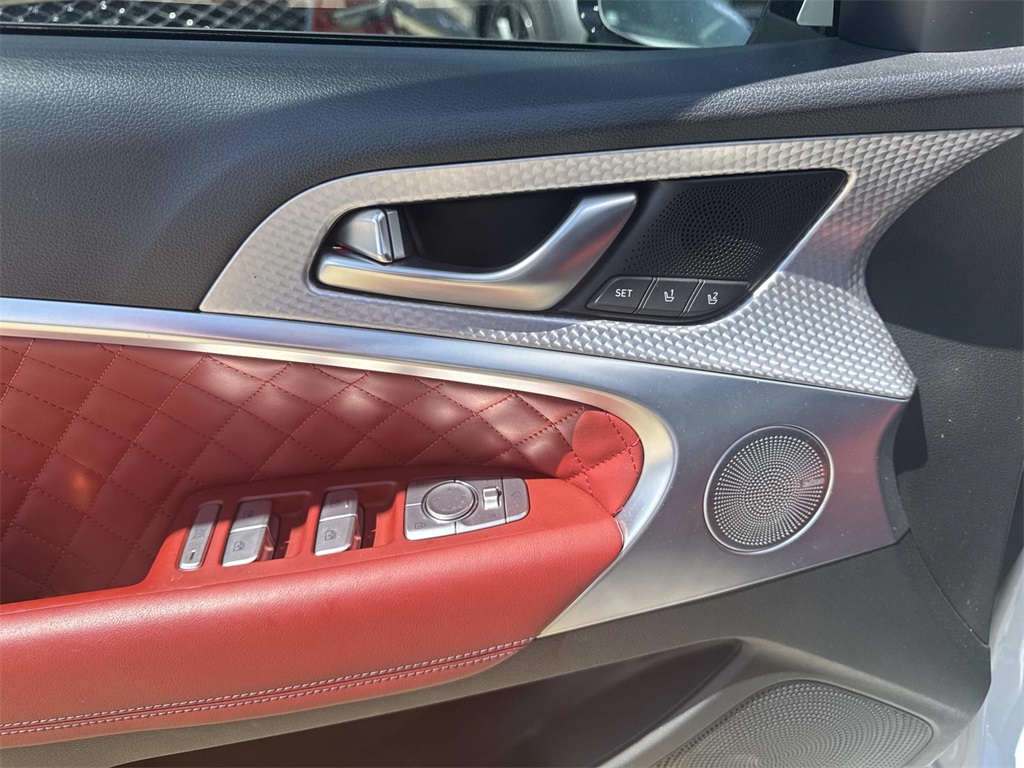 2023 Genesis G70 3.3T Sport Prestige photo 16