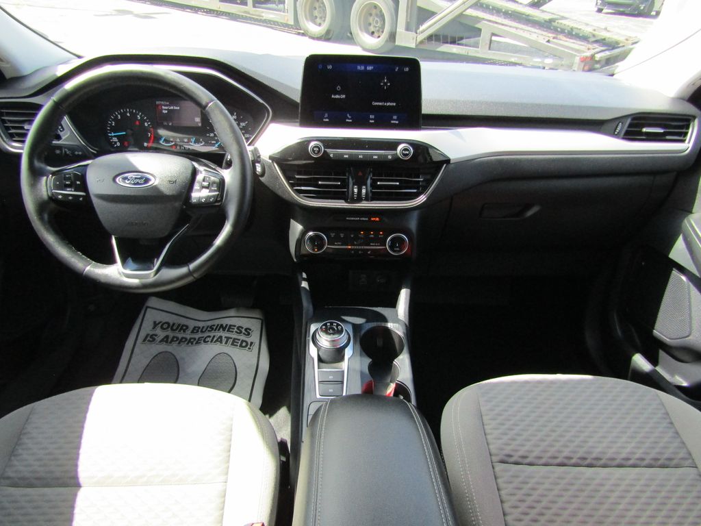 2022 Ford Escape SE photo 16