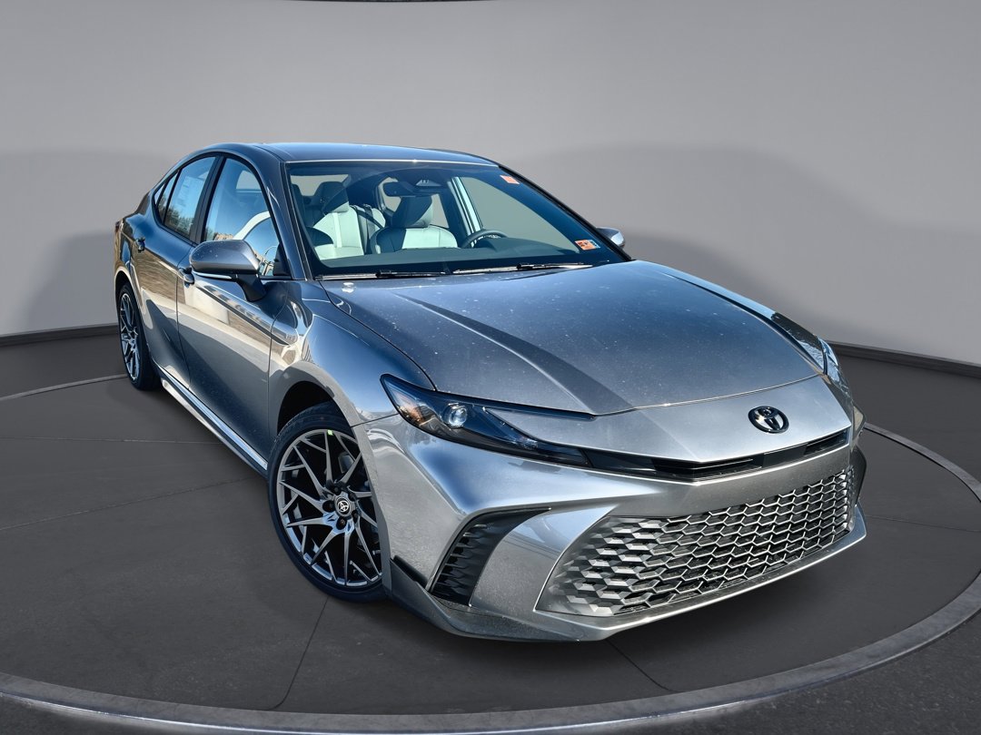 2026 Toyota Camry SE's photo