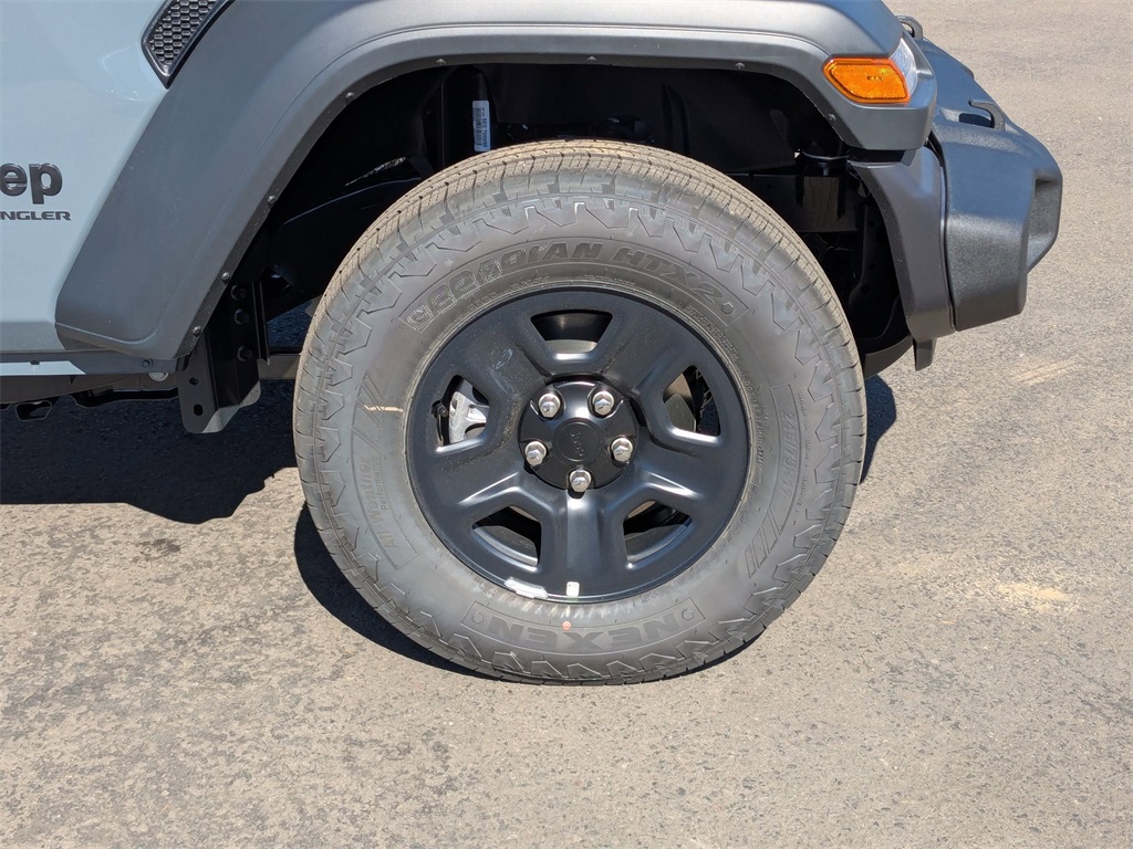 2025 Jeep Wrangler Sport photo 9