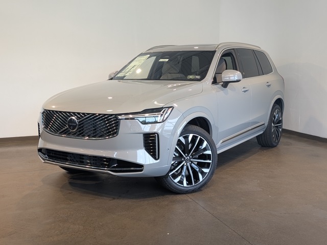 2026 Volvo XC90 Plus's photo