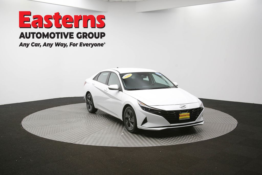 2022 Hyundai Elantra SEL Convenience photo 40