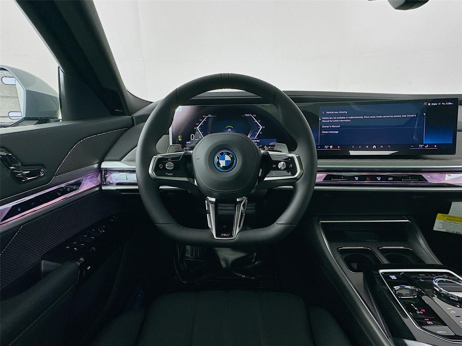 2026 Bmw 750e photo 9